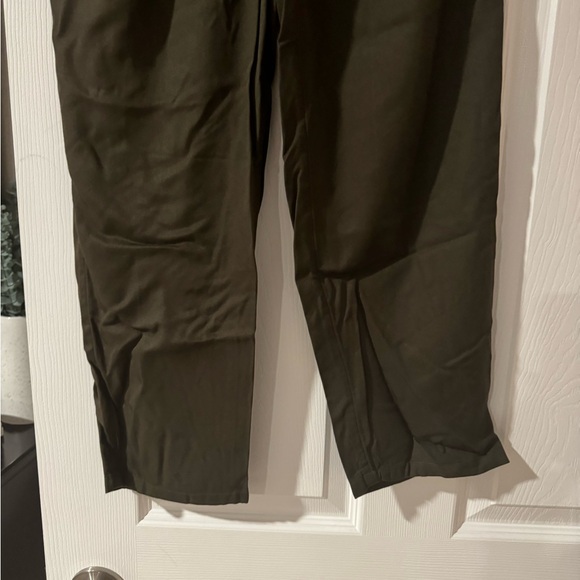 BNWT utility Jumper - Picture 7 of 8